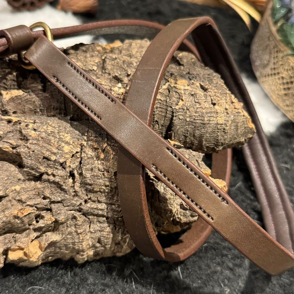 brown leather figure 8 head collar