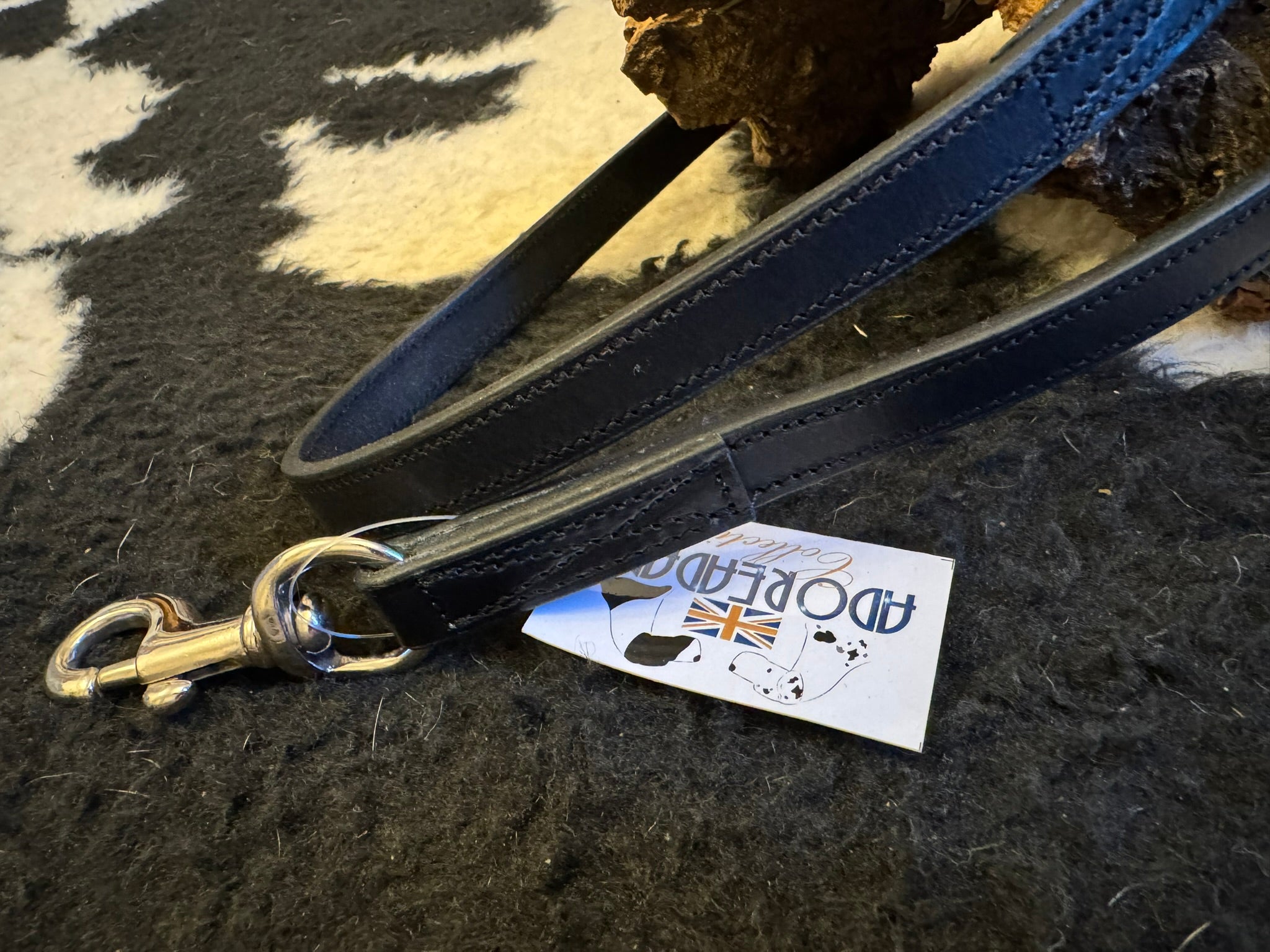 black leather dog lead